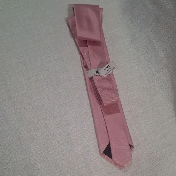 New.Joseph Men's Blush Pink Necktie - Picture 4 of 7